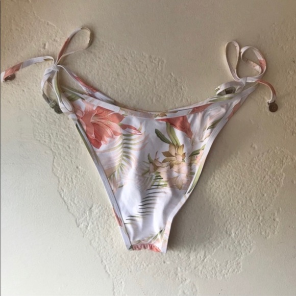 Zulu & Zephyr High Waist Bikini Bottom - Picture 3 of 5